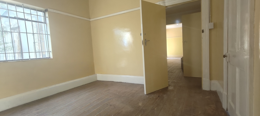 6 Bedroom Property for Sale in Sydenham Eastern Cape